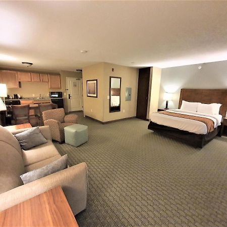 AmeriVu Inn&Suites - Chisago City Zewnętrze zdjęcie
