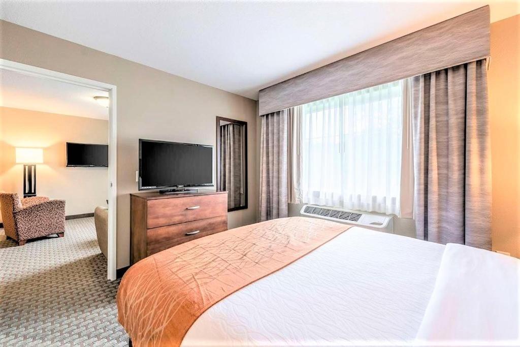 AmeriVu Inn&Suites - Chisago City Zewnętrze zdjęcie