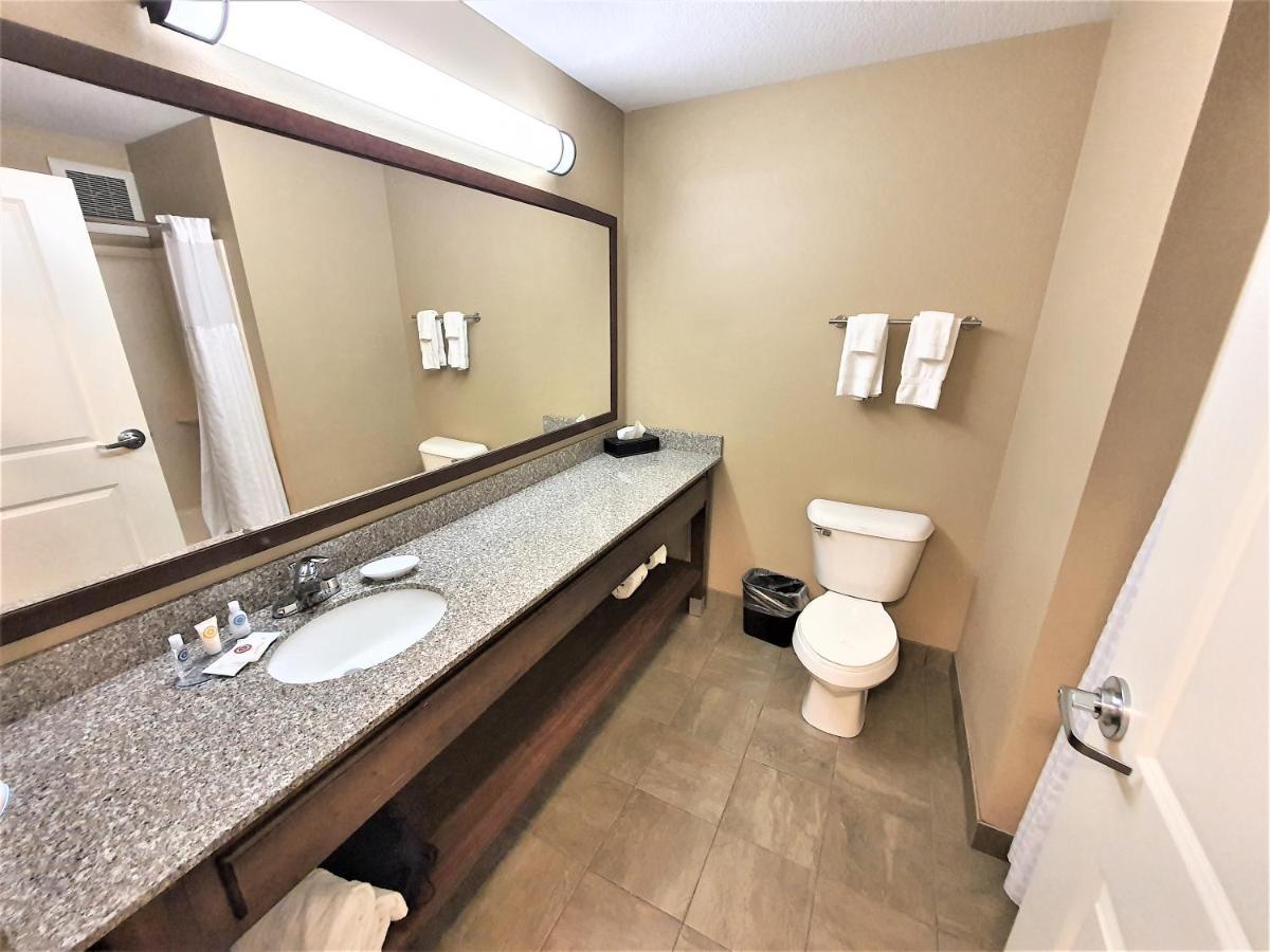 AmeriVu Inn&Suites - Chisago City Zewnętrze zdjęcie
